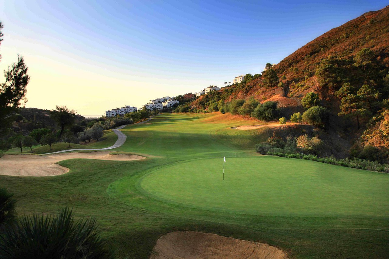 golf courses marbella